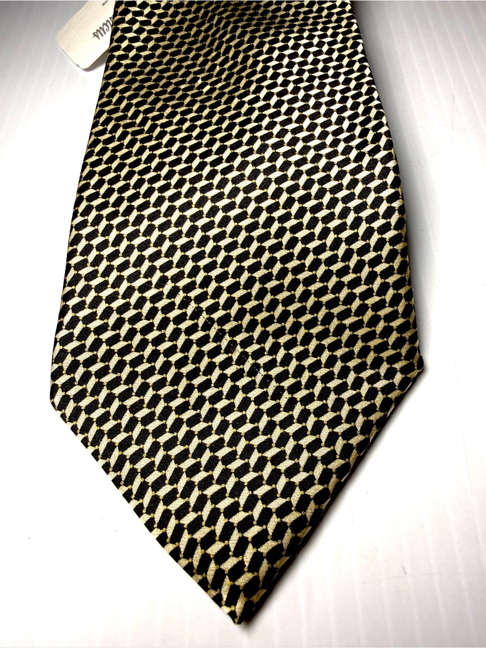 Brioni Black and Cream Geometric Silk Tie